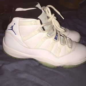 Legend Blue Jordan Retro 11 Size 7